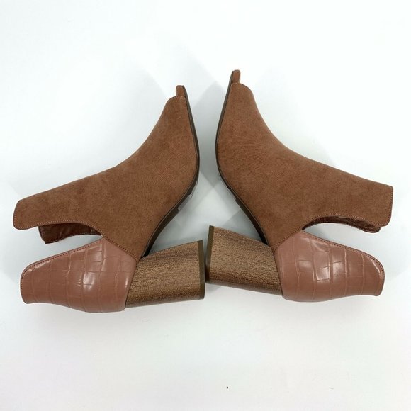 Quipid Booties Mocha Suede Peep Toe Block Heel Vented Textured - Picture 6 of 8